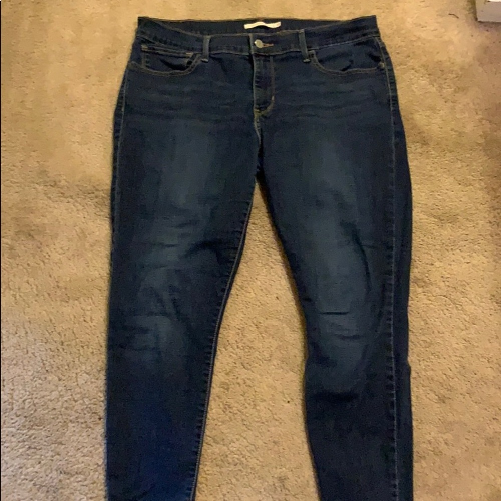 Levi’s 710 Super Skinny jeans.